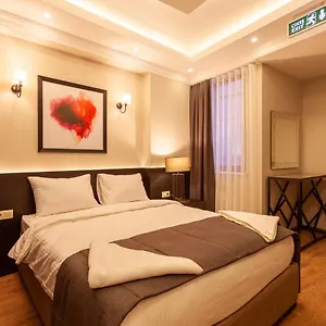 2* فندق Lilium Luxury
